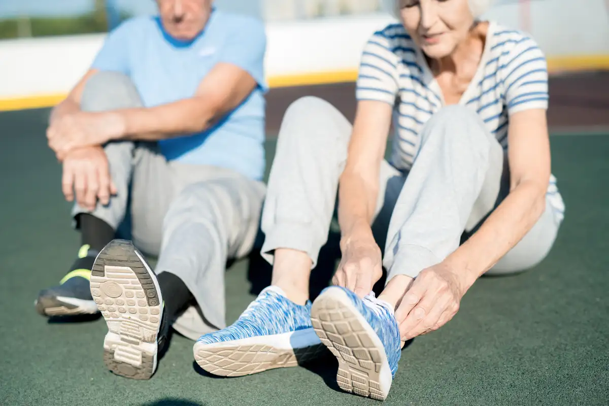 shoes for elderly men